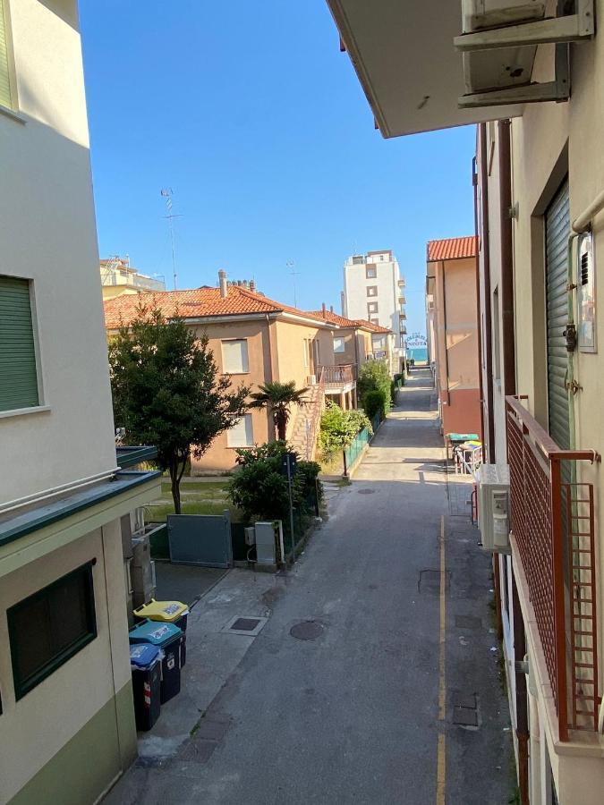 Euroresidence - Piazza Mazzini- 30 Mt Dal Mare - Immobil Relax リド・ディ・イエゾロ エクステリア 写真